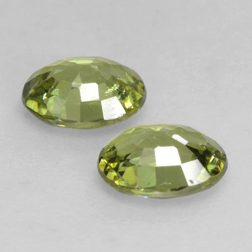 Achetez naturel 0,74ct vert grenat démantoïde gems, coupe ovale, en provenance namibie chez gemselect. en stock, livraison internationale!