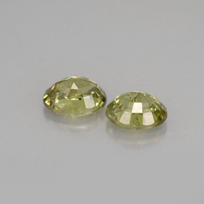 Achetez naturel ct or grenat démantoïde gems, coupe ovale, en provenance namibie chez gemselect. en stock, livraison internationale!
