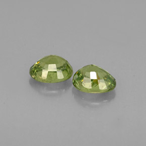 Achetez naturel ct vert grenat démantoïde gems, coupe ovale, en provenance namibie chez gemselect. en stock, livraison internationale!