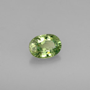 Grenat démantoïde vert naturelle coupe ovale, 0,48 ct, VS-SI