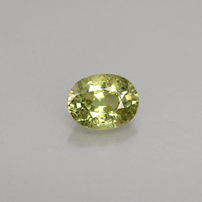 Grenat démantoïde vert naturelle coupe ovale, 0,44 ct, VS-SI