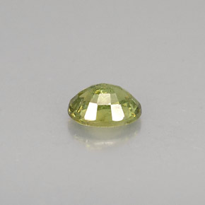 Grenat démantoïde vert naturelle coupe ovale, 0,44 ct, VS-SI