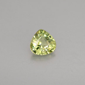 Grenat démantoïde vert naturelle en forme de poire, 0,35 ct, VS