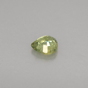 Grenat démantoïde vert naturelle en forme de poire, 0,35 ct, VS