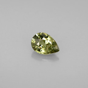 Grenat démantoïde vert naturelle en forme de poire, 0,57 ct, VS