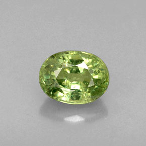 Grenat démantoïde vert naturelle coupe ovale, 0,79 ct, VS-SI