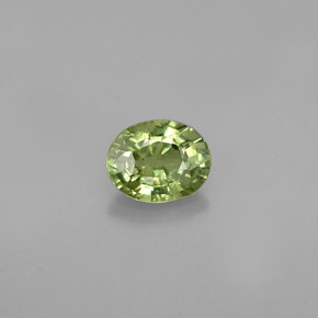 Grenat démantoïde vert naturelle coupe ovale, 0,66 ct, VS-SI