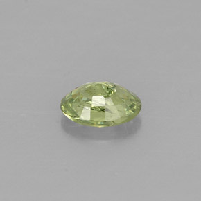 Grenat démantoïde vert naturelle coupe ovale, 0,33 ct, VS-SI