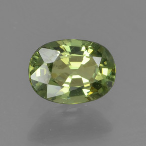 Grenat démantoïde vert naturelle coupe ovale, 0,54 ct, VS