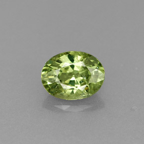 Grenat démantoïde vert naturelle coupe ovale, 0,54 ct, VS-SI
