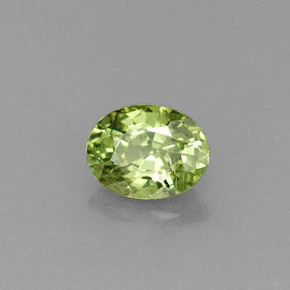 Grenat démantoïde vert naturelle coupe ovale, 0,54 ct, VS-SI
