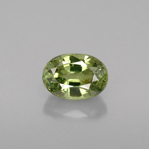 Grenat démantoïde vert naturelle coupe ovale, 0,77 ct, VS