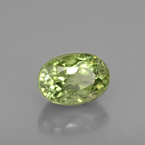 Grenat démantoïde vert naturelle coupe ovale, 0,80 ct, VS-SI