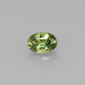Grenat démantoïde vert naturelle coupe ovale, 0,67 ct, VVS
