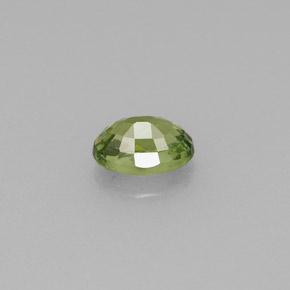 Grenat démantoïde vert naturelle coupe ovale, 0,67 ct, VVS
