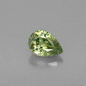 Grenat démantoïde vert naturelle en forme de poire, 0,58 ct, VVS-VS