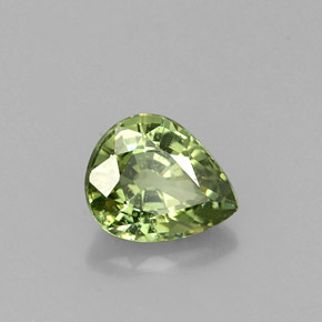 Grenat démantoïde vert naturelle en forme de poire, 0,66 ct, VS