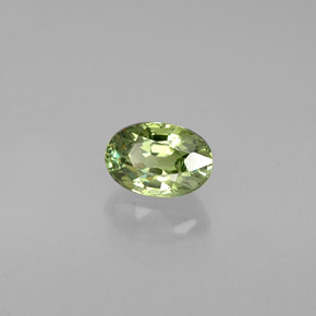 Grenat démantoïde vert naturelle coupe ovale, 0,56 ct, VVS-VS