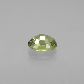 Grenat démantoïde vert naturelle coupe ovale, 0,56 ct, VVS-VS
