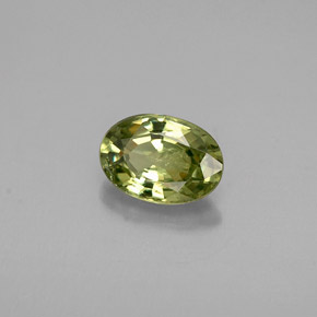 Grenat démantoïde vert naturelle coupe ovale, 0,53 ct, VS