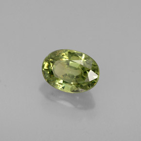 Grenat démantoïde vert naturelle coupe ovale, 0,68 ct, VS
