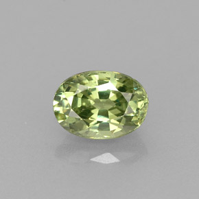 Grenat démantoïde vert naturelle coupe ovale, 0,72 ct, VS