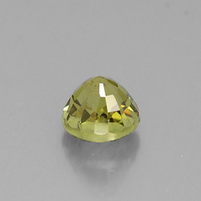 Grenat démantoïde vert naturelle coupe roude, 0,65 ct, VS-SI