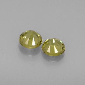 Achetez naturel ct vert grenat démantoïde gems, coupe roude, en provenance namibie chez gemselect. en stock, livraison internationale!