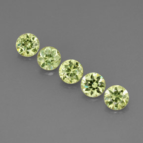 Achetez naturel ct vert grenat démantoïde gems, coupe roude, en provenance namibie chez gemselect. en stock, livraison internationale!