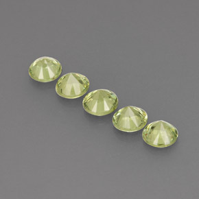 Achetez naturel ct vert grenat démantoïde gems, coupe roude, en provenance namibie chez gemselect. en stock, livraison internationale!