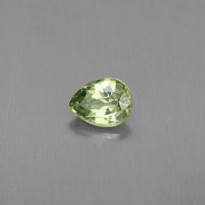 Grenat démantoïde vert naturelle en forme de poire, 0,43 ct, VS