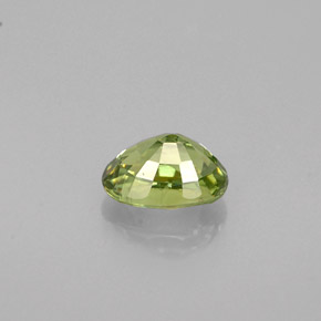 Grenat démantoïde vert naturelle coupe ovale, 0,64 ct, VS