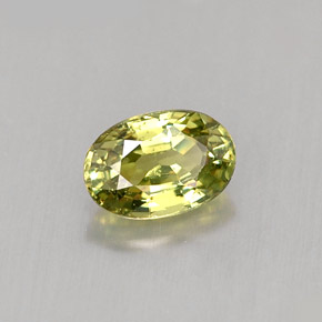 Grenat démantoïde vert naturelle coupe ovale, 0,65 ct, VVS-VS
