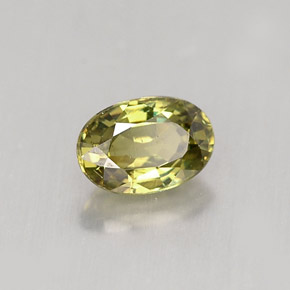 Grenat démantoïde vert naturelle coupe ovale, 0,68 ct, VVS-VS
