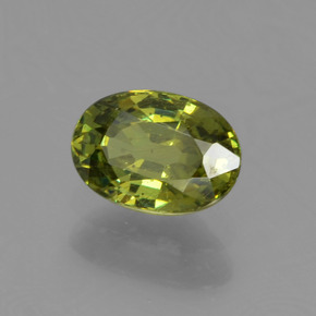 Grenat démantoïde vert naturelle coupe ovale, 0,67 ct, VS-SI