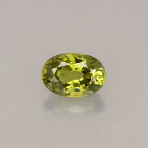 Grenat démantoïde vert naturelle coupe ovale, 0,63 ct, VS
