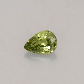 Grenat démantoïde vert naturelle coupe ovale, 0,50 ct, VS