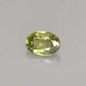 Grenat démantoïde vert naturelle coupe ovale, 0,59 ct, VS