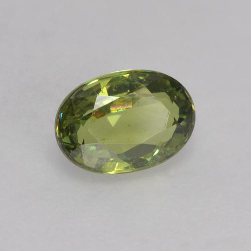 Grenat démantoïde vert naturelle coupe ovale, 0,64 ct, VS