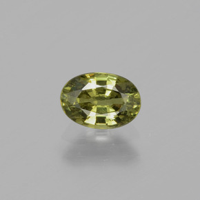 Grenat démantoïde vert naturelle coupe ovale, 0,65 ct, VS