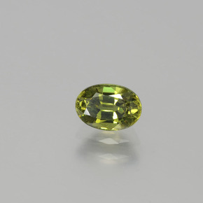 Grenat démantoïde vert naturelle coupe ovale, 0,71 ct, VVS-VS