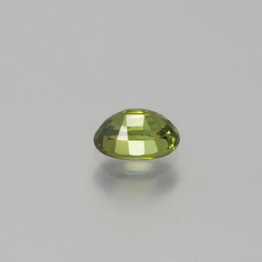 Grenat démantoïde vert naturelle coupe ovale, 0,71 ct, VVS-VS