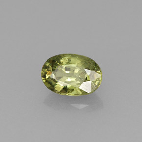 Grenat démantoïde vert naturelle coupe ovale, 0,58 ct, VS