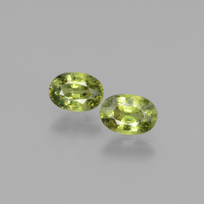 Shop natural 1.28ct Vert jaunâtre Grenat démantoïde gems, ovale, from Namibie at GemSelect. In stock, global shipping!