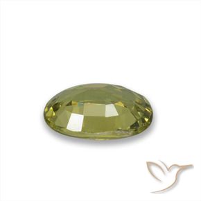 Grenat démantoïde Vert forêt chaud naturelle ovale, 0.57 ct, VVS-VS