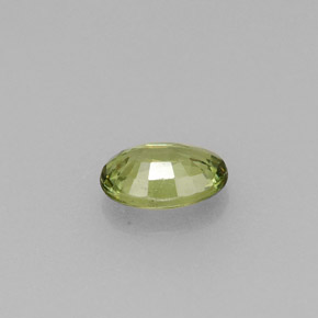Grenat démantoïde vert naturelle coupe ovale, 0,53 ct, VVS-VS