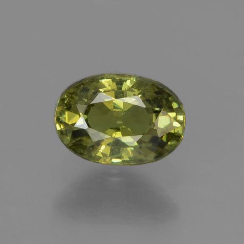 Grenat Démantoïde Vert foncé naturelle Coupe ovale, 0.62 ct, VS