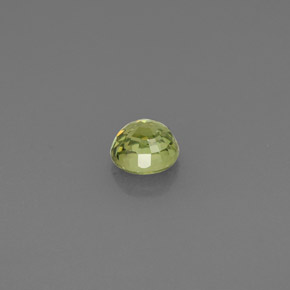 Grenat démantoïde vert naturelle coupe roude, 0,38 ct, VS
