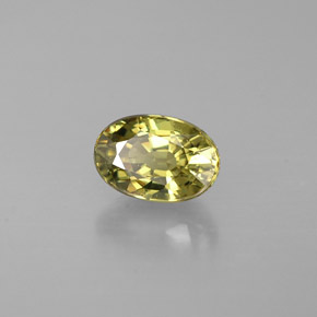 Grenat démantoïde vert naturelle coupe ovale, 0,68 ct, VS