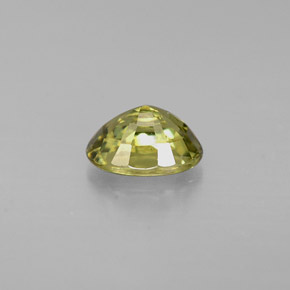 Grenat démantoïde vert naturelle coupe ovale, 0,74 ct, VS